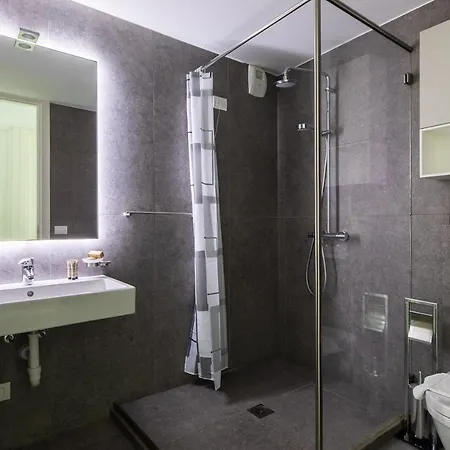 Nicolette - By Lovecomo *