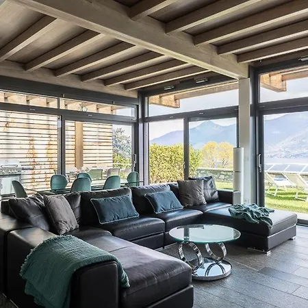 Nicolette - By Lovecomo 度假居