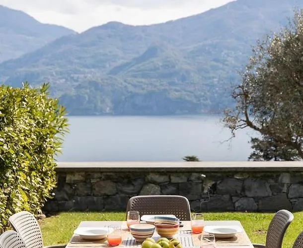 Nicolette - By Lovecomo * Menaggio