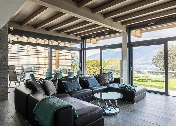 Nicolette - By Lovecomo Tatil Evi