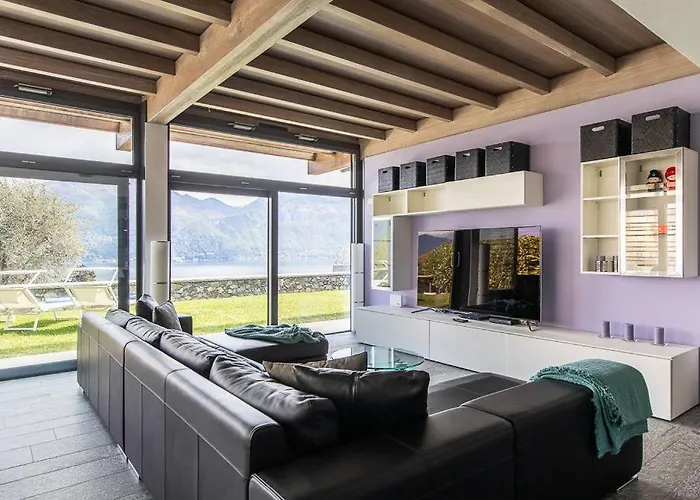 Nicolette - By Lovecomo Menaggio