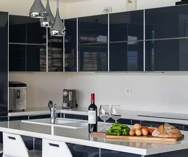 Nicolette - By Lovecomo Menaggio